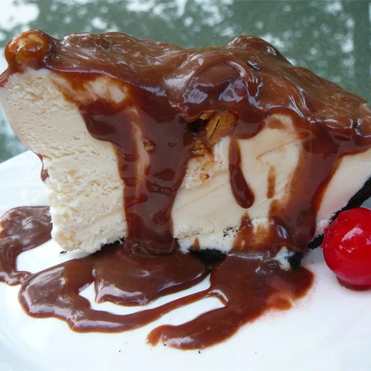 Easy Mudpie Ice Cream Cake Dessert