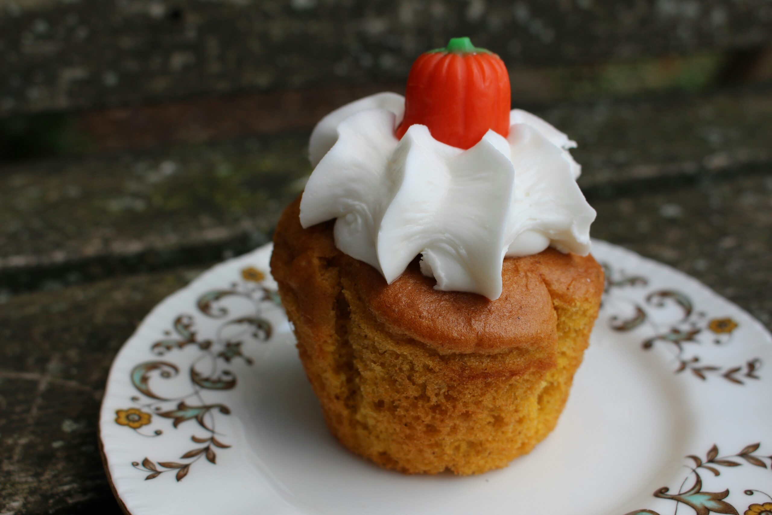 Amazing No Crust Mini Pumpkin Pie Cupcakes